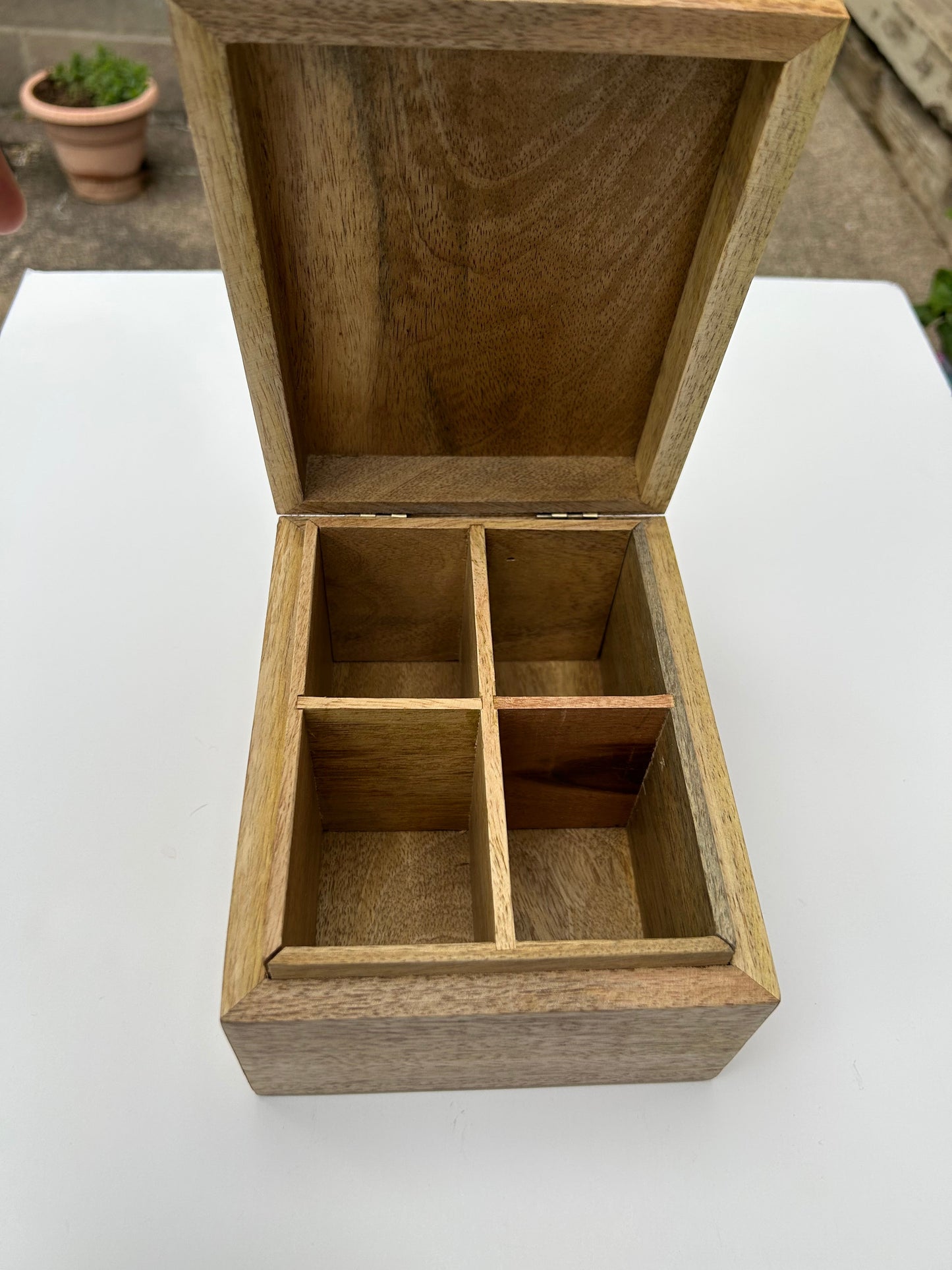 Tea Box - Vine Design